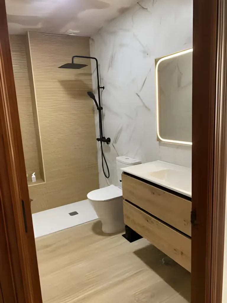 Reforma completa de baño realizada en Almería