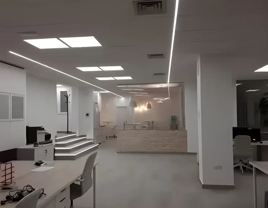 Local comercial reformado por empresa de Reformas Almería